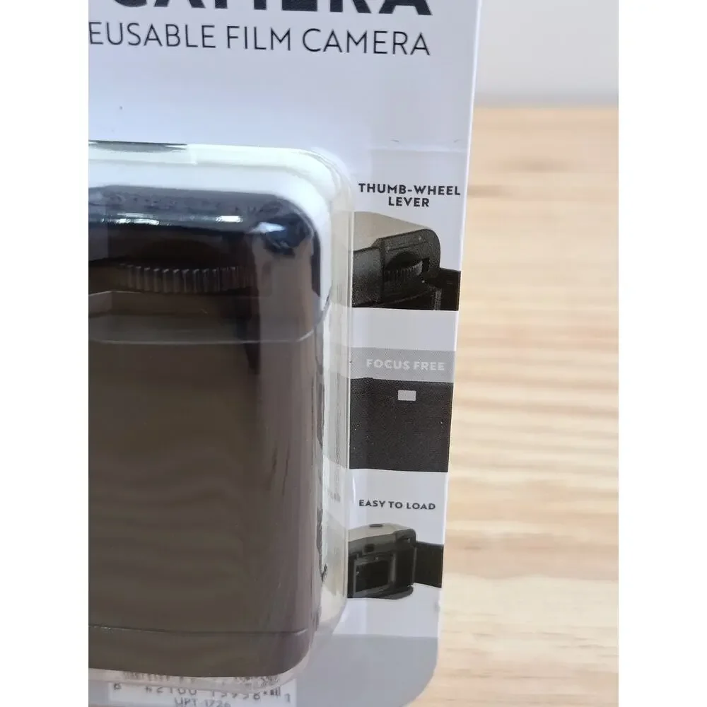 New 28mm Lens Focus Free Reusable Photo Film Camera Retro Vintage Style Sealed